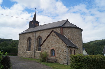 Fototapeta na wymiar St.-Apollinaris-Kapelle Quiddelbach
