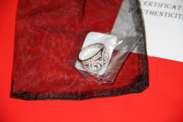Silver and zirconium stones fancy ring