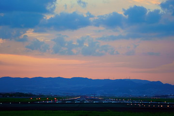 【大阪府】ライトアップされた伊丹空港の滑走路 / The illuminated runway of Osaka International Airport (Itami Airport)