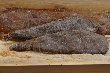 bottarga di tonno, uova di tonno rosso salate, processo artigianale di conservazione dei prodotti...