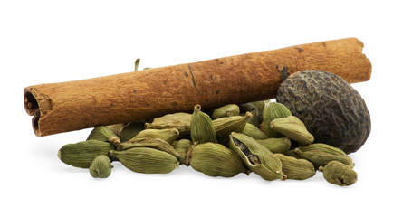 Nutmeg, cardamom and cinnamon