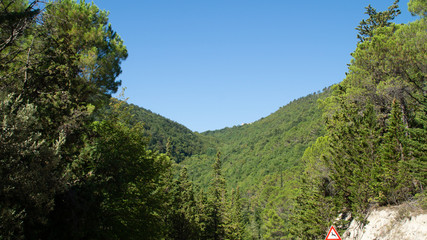 Vista lungo il sentiero a Serra San Quirico
