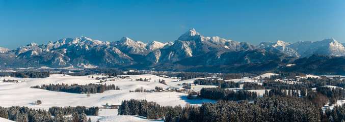 Panorama von Winterlandschaft bei Füssen im Allgäu