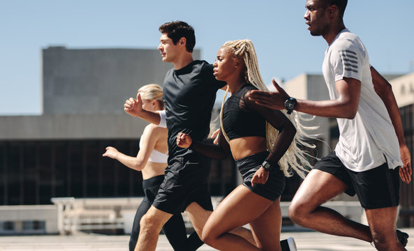 Street running club
