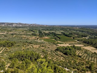 Fototapeta na wymiar Les beaux de Provence, cité médiéval, élu plus beau village de France