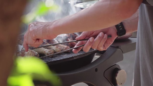 4k-24. BBQ chicken medium shot