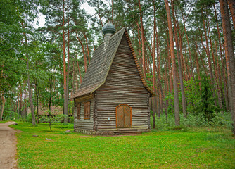 Fototapeta na wymiar old wooden chapel near Riga, Latvia