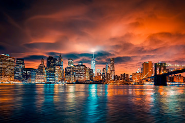 Fototapeta na wymiar View of Manhattan at sunset