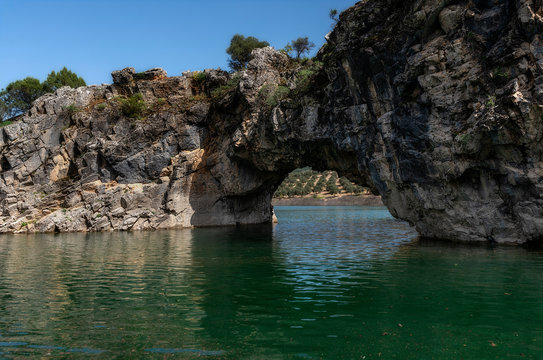 Arapapıştı Canyon, Also Known As İnceğiz Canyon, Is Within The Borders Of Aydın Province And Bozdoğan District.