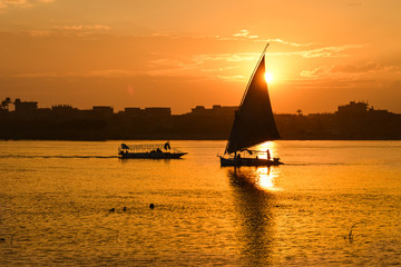 Obraz na płótnie Canvas Sunset over Nile River - Cairo, Egypt