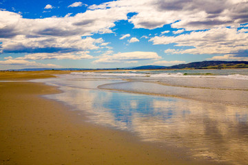 Fototapeta na wymiar Pacific ocean beach in New Zealand