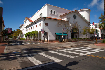 Fototapeta premium Empty streets in downtown Santa Barbara during Covid-19 stay at home order