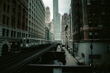 Fototapeta premium Chicago street shot train