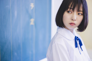 女子高生 Wall Mural Wallpaper Murals Wallsheaven Peach100