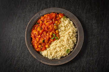 北アフリカ料理 ひよこ豆とクスクス  Boiled chickpeas with couscous 