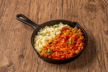 北アフリカ料理 ひよこ豆とクスクス  Boiled chickpeas with couscous 