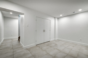 New big luxury modern house in Montreal's suburb partially furnished with backyard, empty rooms, closets, basement and garage