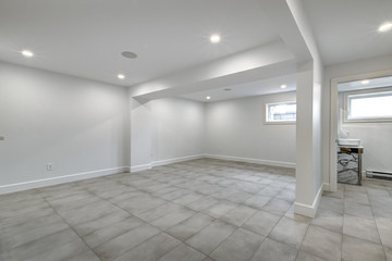 New big luxury modern house in Montreal's suburb partially furnished with backyard, empty rooms, closets, basement and garage