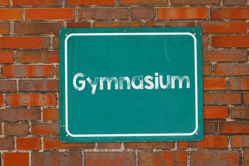 Schild Gymnasium