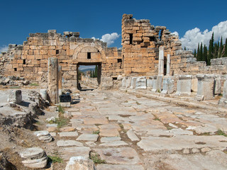 Hauptstrasse der Antiken Stadt Hierapolis, Pamukkale, Phrygien, T&uuml;rkei