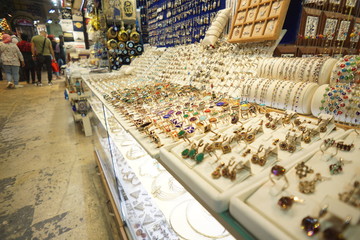 Fototapeta na wymiar Cityscape of the grand bazaar in Istanbul, Turkey 
