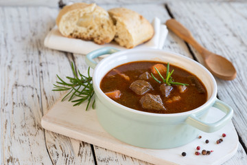 Gulaschsuppe