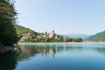 Fototapeta na wymiar Ananuri Castle with Church on the bank of lake, Georgia