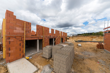 Gros oeuvre sur habitations en construction