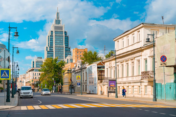 Fototapeta na wymiar Moscow / Russia - 16 Aug 2020: Panoramic view of Moskovskaya street with a view of the high-rise business center 