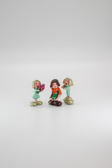 Miniature dolls of twin daughters who present flowers to their mother.( Portrait orientation )
All miniature dolls are made by me.
Putty-doll 'miniature studio', Saitama, Japan - August 25,2020