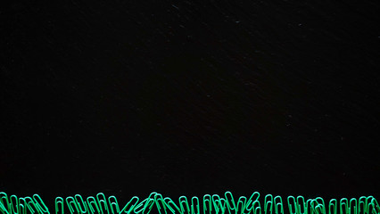 Office / Büro Collage / Hintergrund Bürosortiment auf schwarzem Hintergrund mit Büroklammer und Freiraum für ihren Text (Copy Text) bildet einen Rahmen