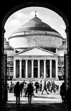 Piazza del Plebiscito a Napoli Italia