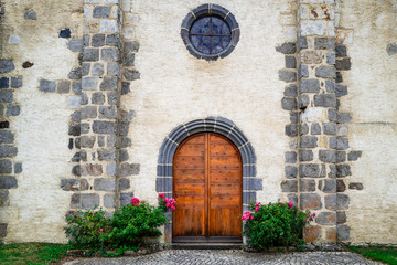  Église Romane Saint-Bonnet.Le bourg, Miremont 63