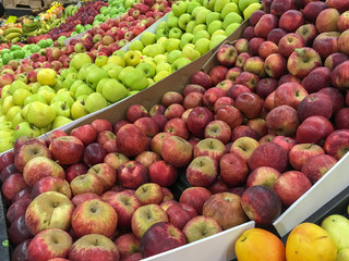 Many types of apple and fruits are sold in supermarket in Europe.