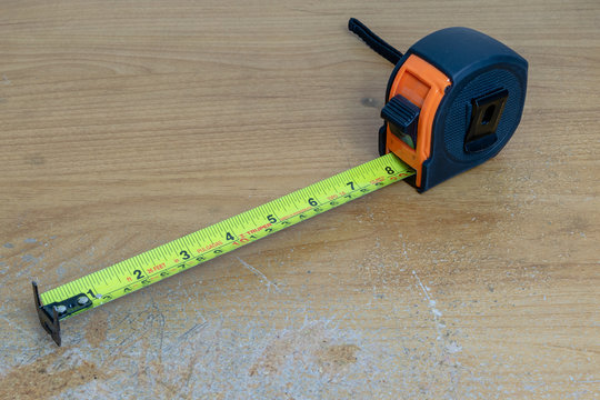 Flexometro para toma de medidas en eltrabajo