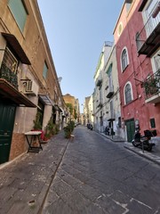 narrow street in Naples