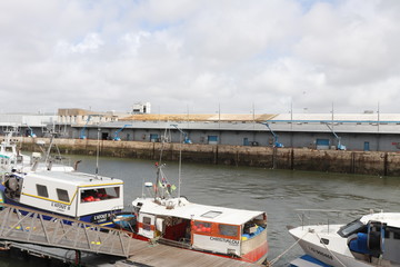 Le port de pêche Keroman à Lorient, premier port de pêche Français en valeur et deuxième port français en volume, ville de Lorient, département du Morbihan, région Bretagne, France