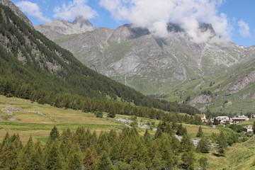 Fototapeta premium Views of the Varaita Valley, known as the 