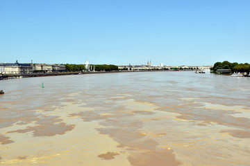 Die Garonne in Bordeaux
