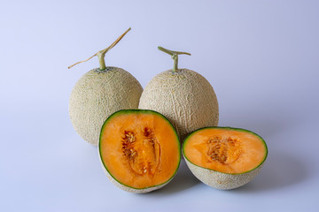 北海道名産である赤肉の夕張メロン