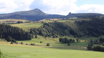 Fototapeta na wymiar paysages du mont Mézenc