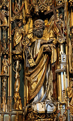 Fototapeta na wymiar San Pietro; particolare dello scrigno dell'altare scolpito di Schnatterpeck nella vecchia parrocchiale di Lana (Bolzano)