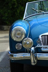 blue sports car
