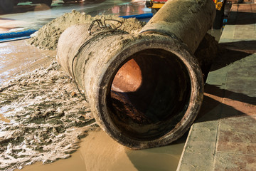 joint connection(bell and spigot connection) of old concrete water pipe over 40 years ago, 600 mm diameter