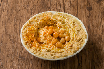 フムス　中東料理　chickpeas and olive oil sauce (hummus)