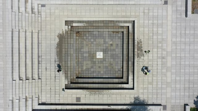 Vista a&eacute;rea cenital sobre la fuente remate de la Av. de los Compositores en la segunda secci&oacute;n del Bosque de Chapultepec