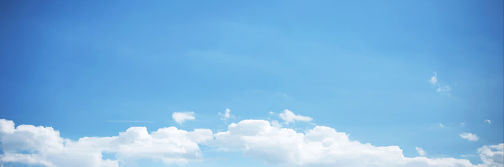Obraz premium blue sky and clouds background