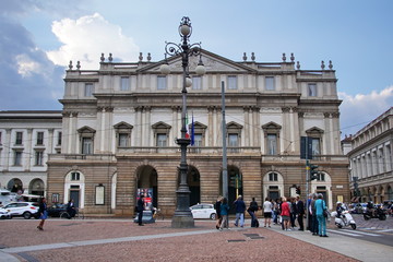 Obraz premium La Scala opera house at Piazza Della Scala in Milan old town.