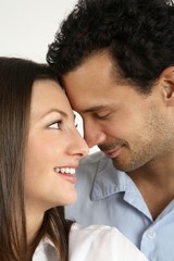 Obraz premium Man and woman embracing