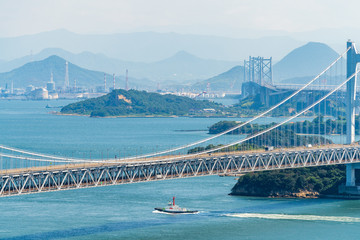 瀬戸大橋。瀬戸内海の風景